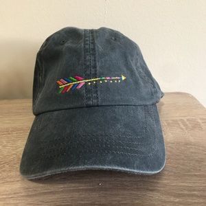 Natural Life "Hangout" Arrow Hat